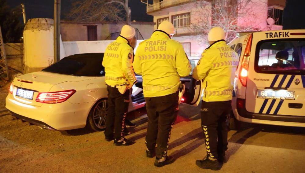 Polisin alkollü sürücüyle imtihanı: Sayın valime gittiğim zaman... 7